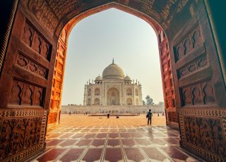 people near TAj Mahal